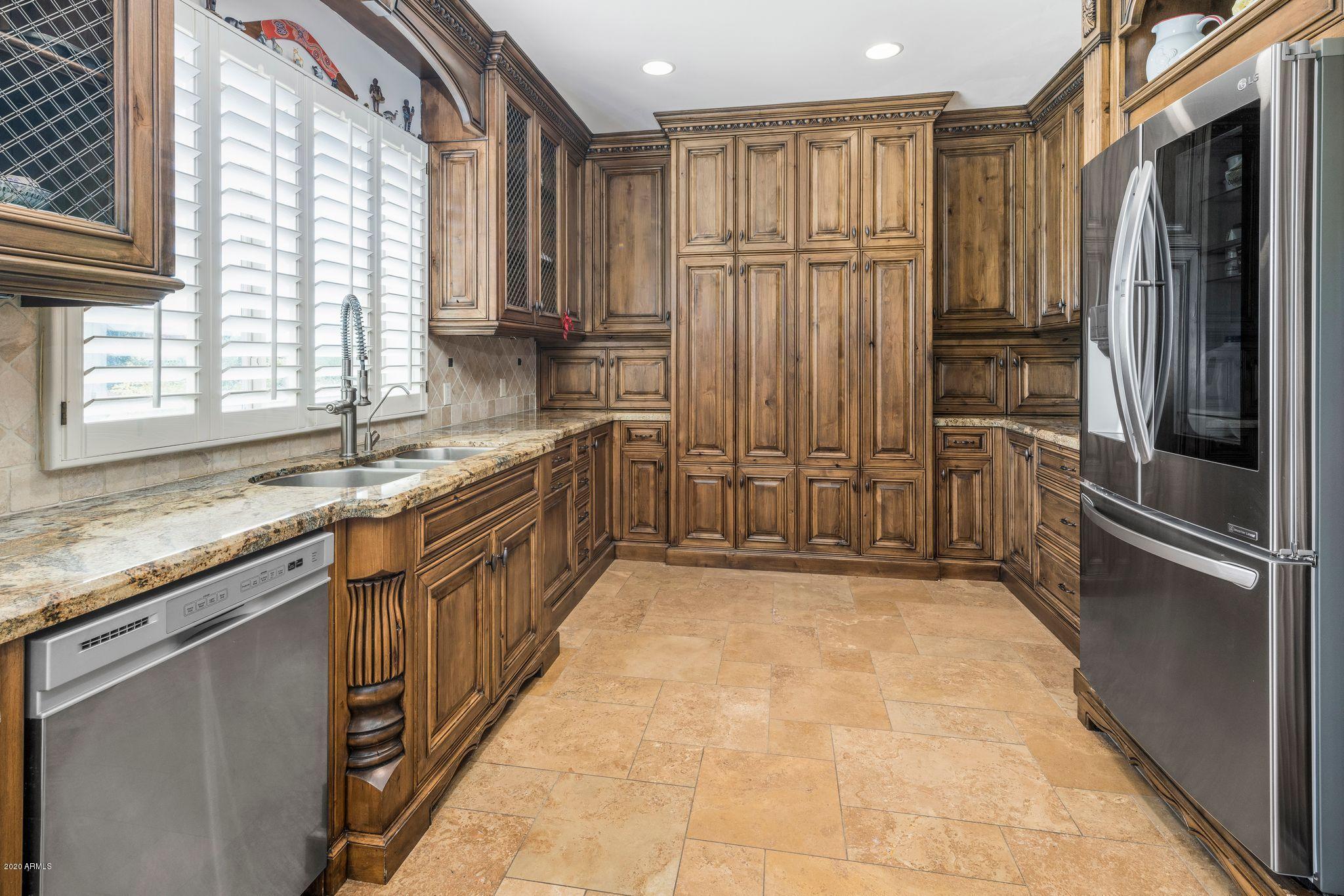 3530 North Hawes Road, Unit 14 Mesa, AZ 85207 - Photo 19 of 51 Kitchen