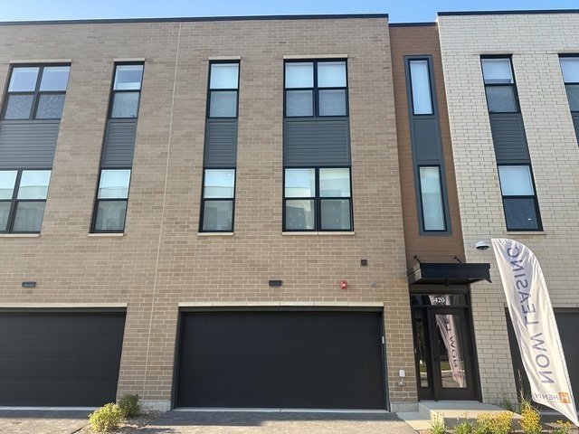 5424 Old Orchard Road Skokie, IL 60077 - Photo 2 of 56