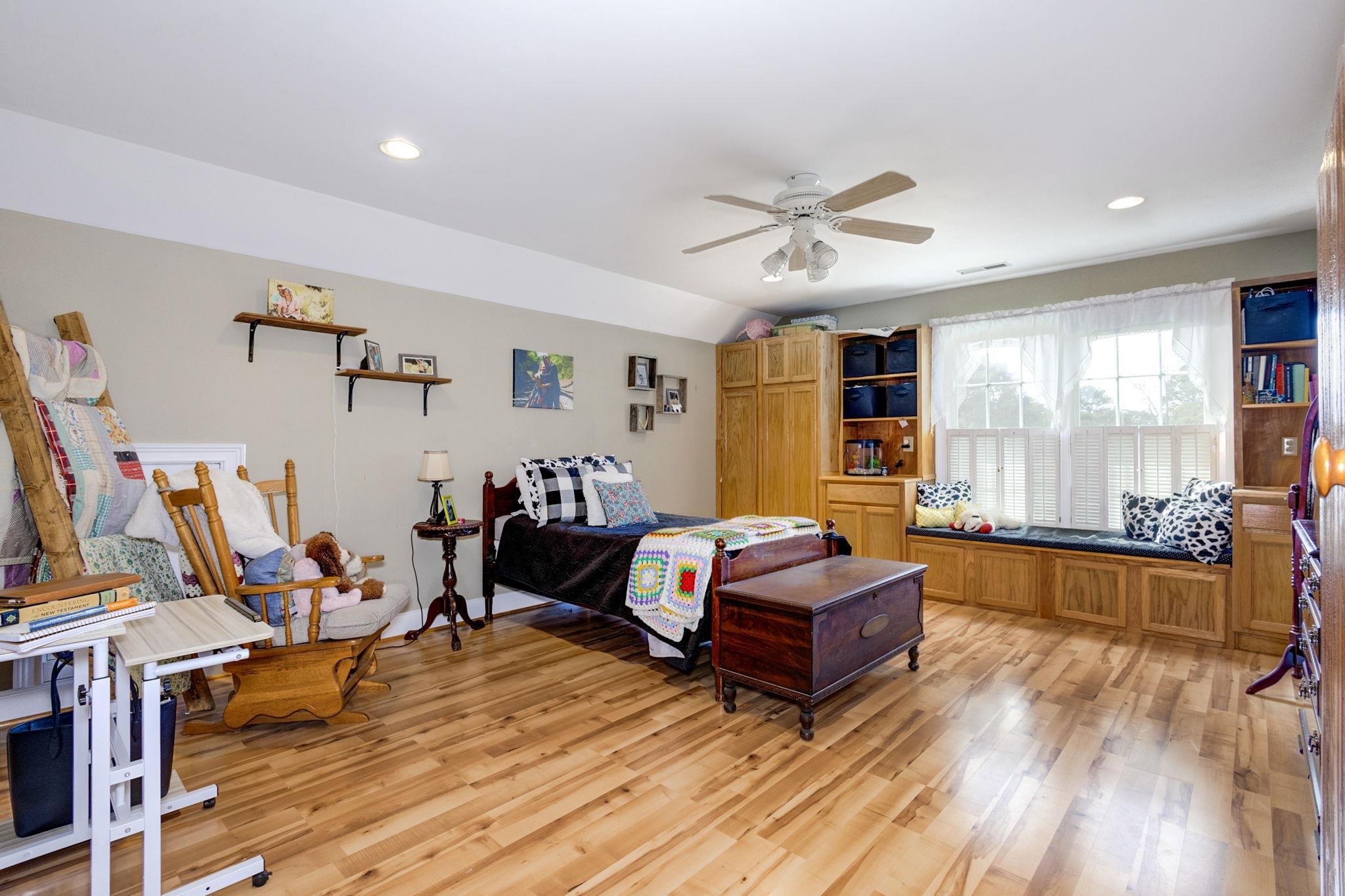 240 Sunset Road Landrum, SC 29356 - Photo 19 of 31