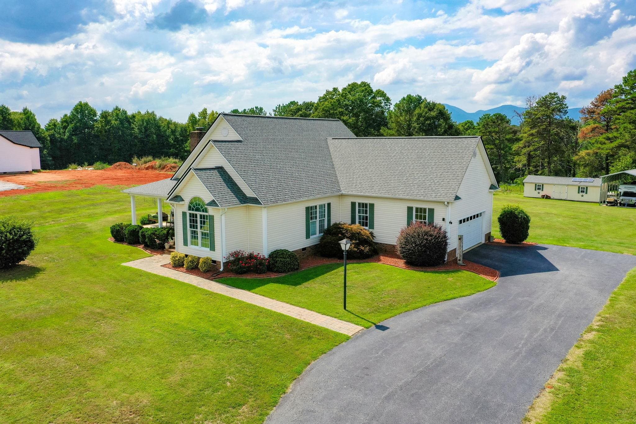 240 Sunset Road Landrum, SC 29356 - Photo 29 of 31