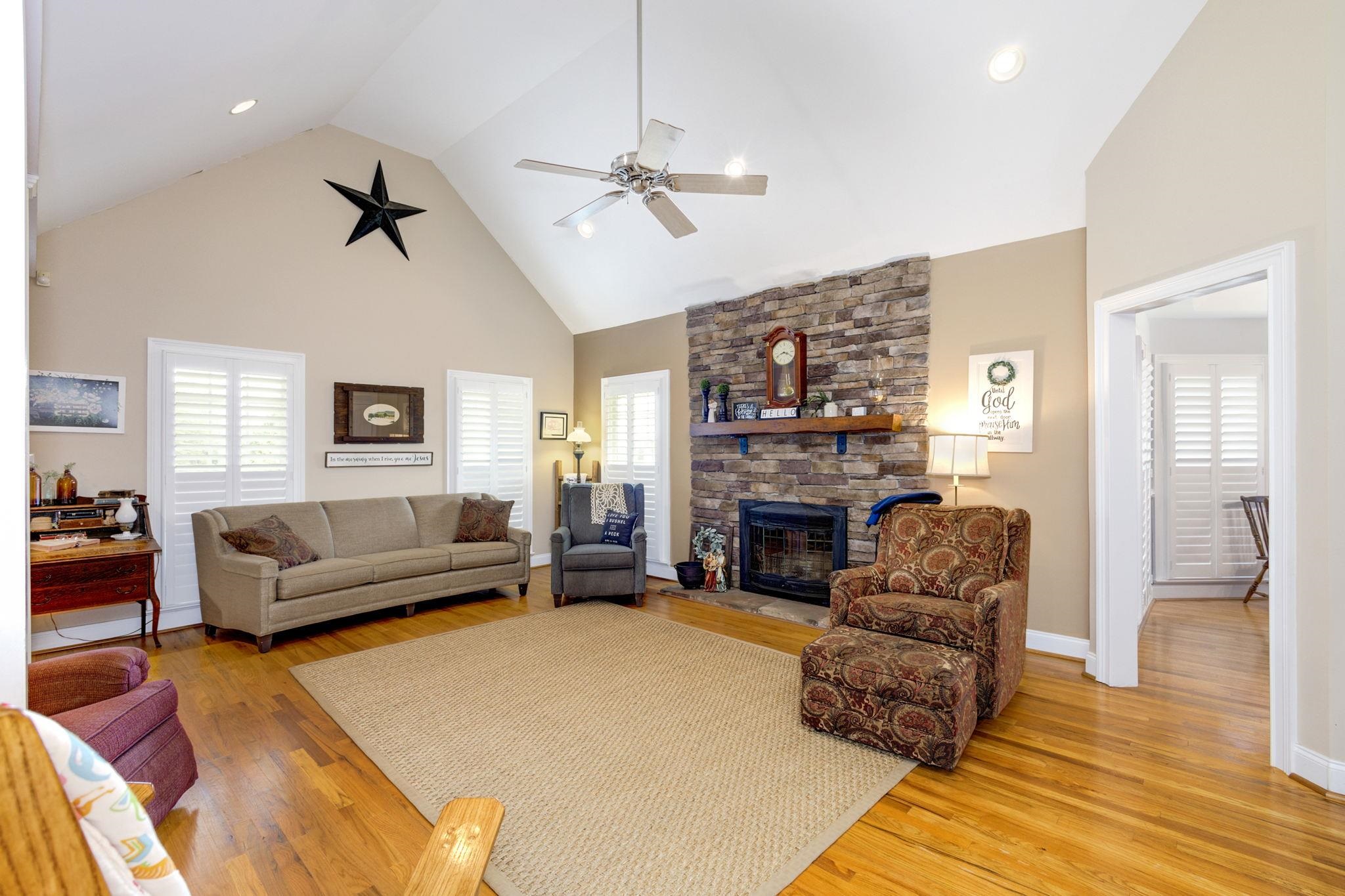 240 Sunset Road Landrum, SC 29356 - Photo 3 of 31