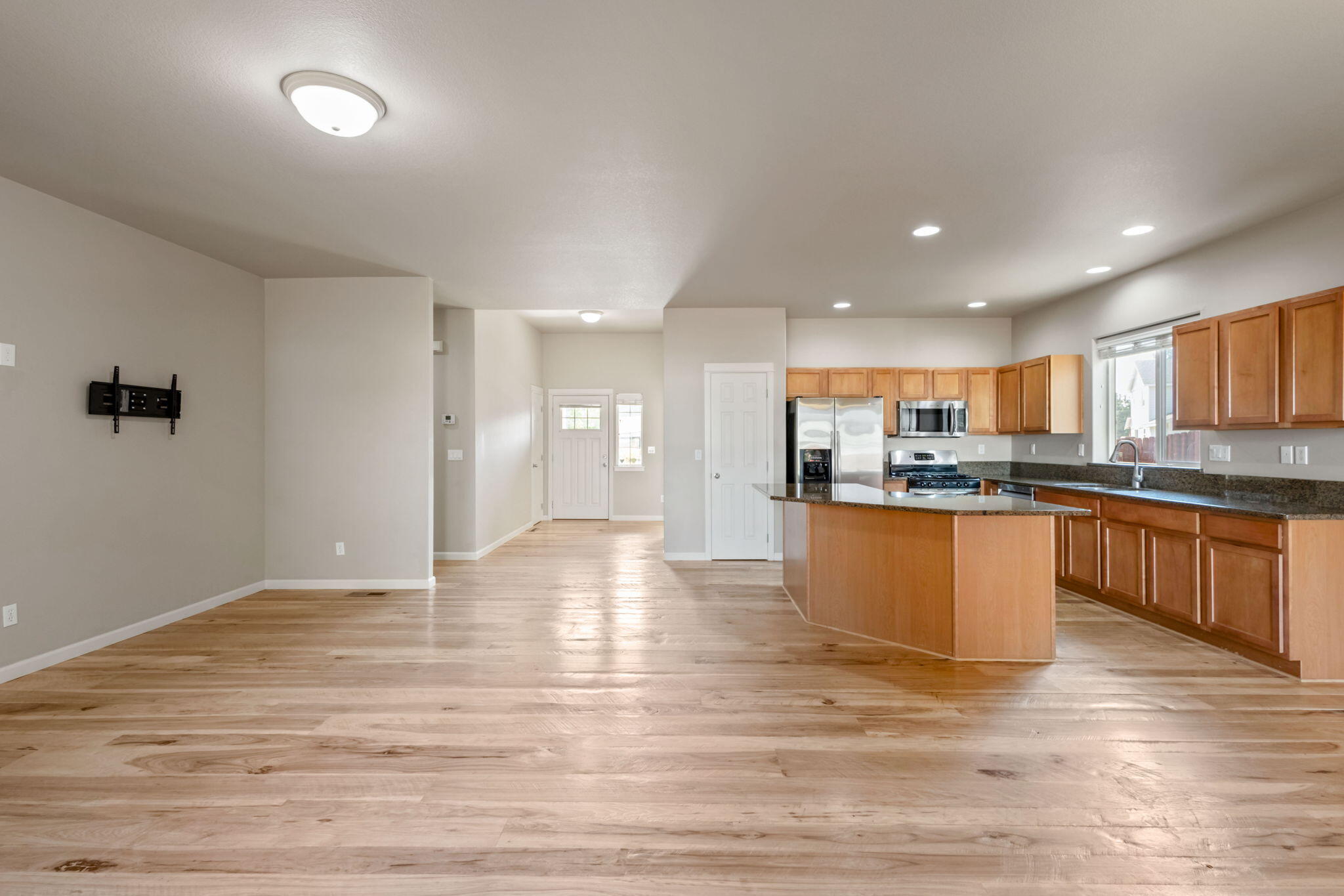 20864 Daniel Duke Way Bend, OR 97701 - Photo 9 of 43 living room and kitchen