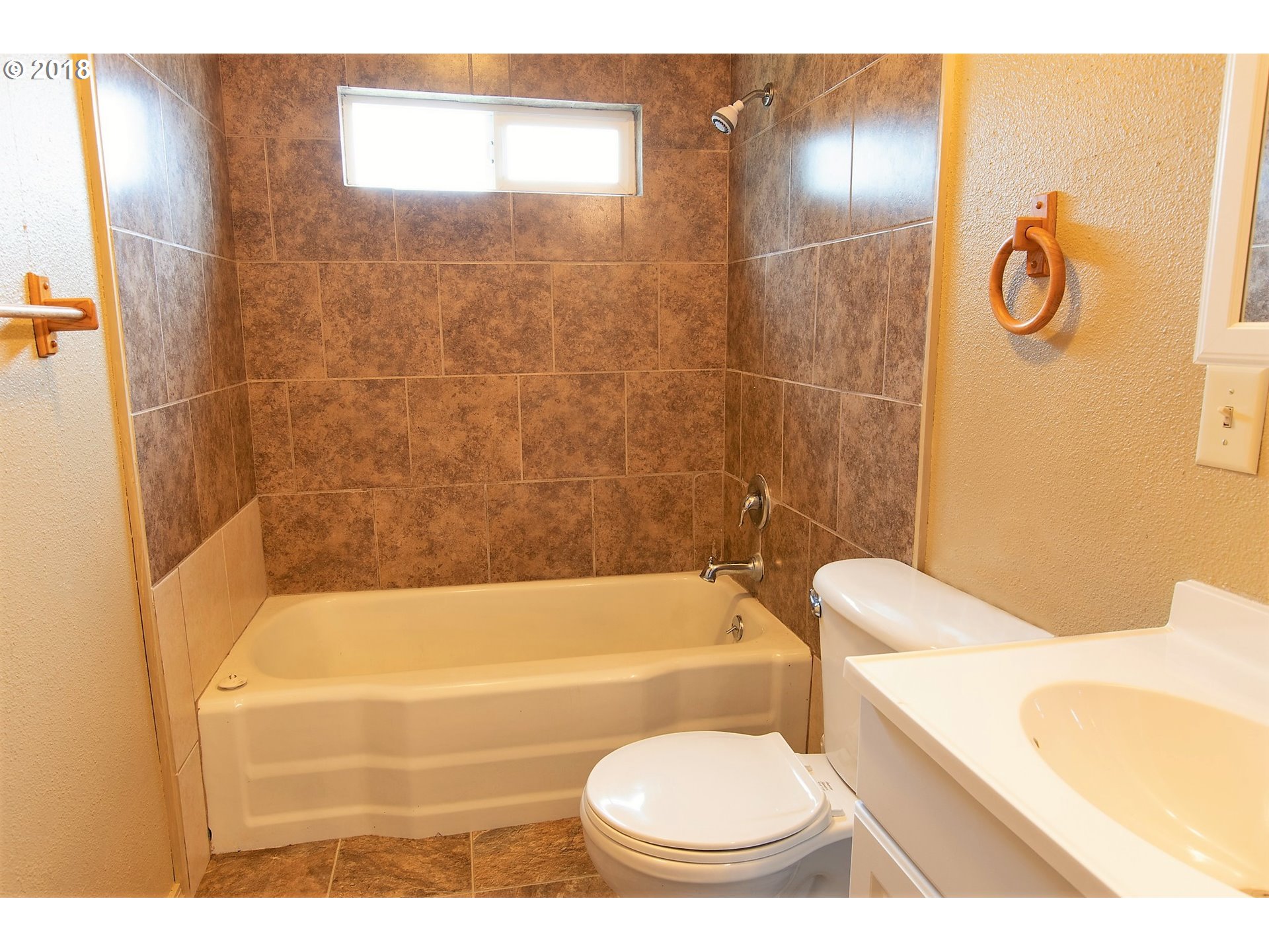 381 North 10th Street Reedsport, OR 97467 - Photo 22 of 27 Gallery Image 22