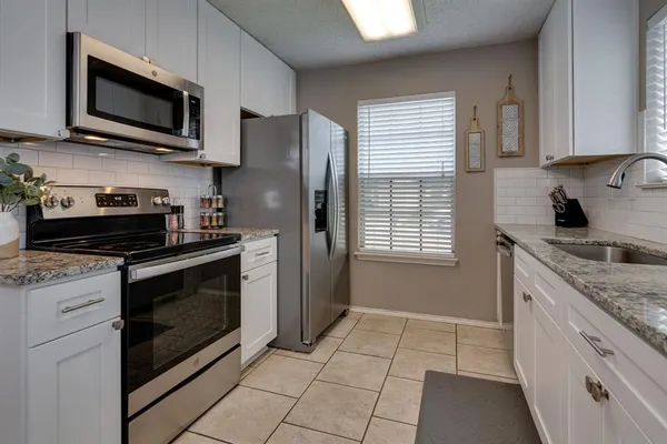 $1,850 | 6713 Windwillow Drive, Fort Worth, TX 76137