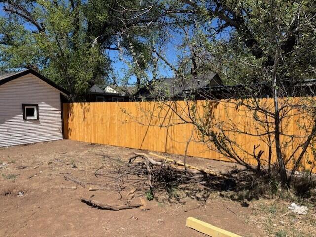 3407 South Harrison Street Amarillo, TX 79109 - Photo 6 of 8 a backyard of a house