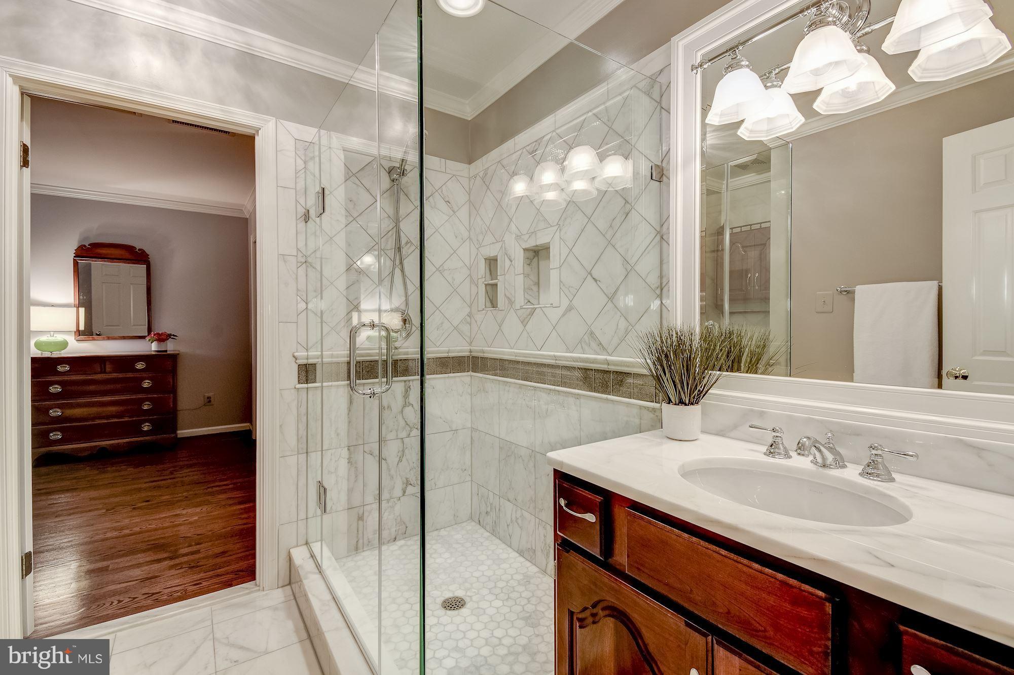 3900 North Glebe Road Arlington, VA 22207 - Photo 16 of 30 Master Bath) #2