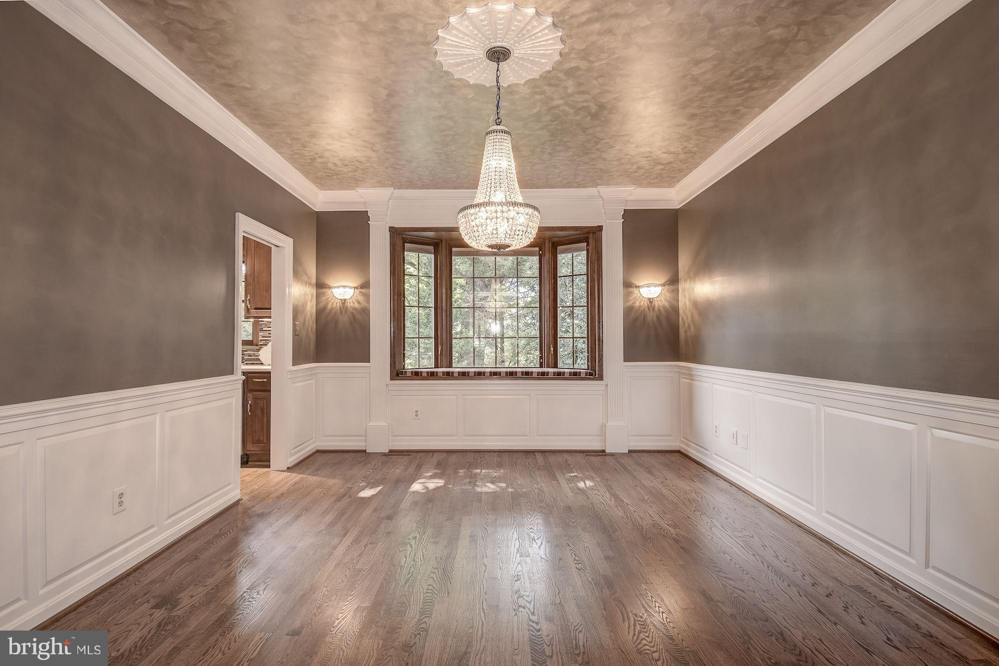 3900 North Glebe Road Arlington, VA 22207 - Photo 9 of 30 Dining Room