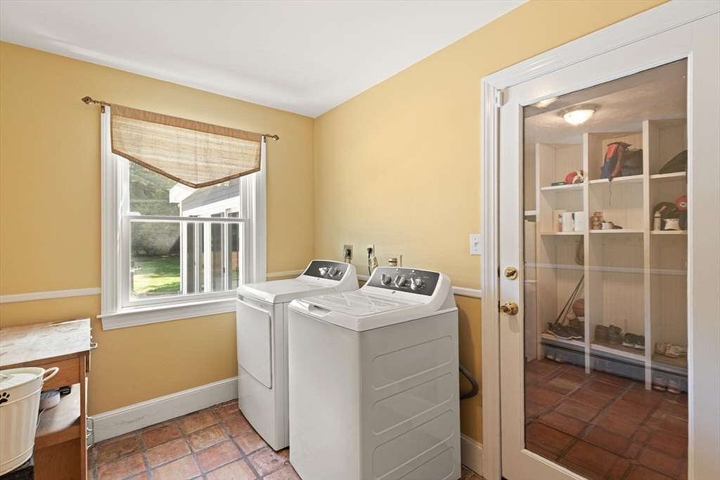 26 Cross Road Boxford, MA 01921 - Photo 13 of 41 a utility room with dryer and washer