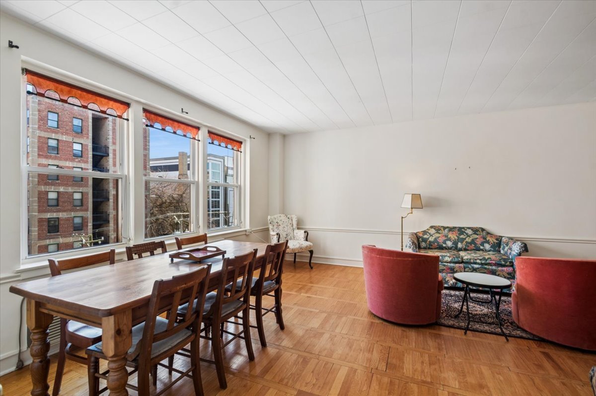 1585 Ridge Avenue, Unit 410 Evanston, IL 60201 - Photo 8 of 24 Gallery Image 8