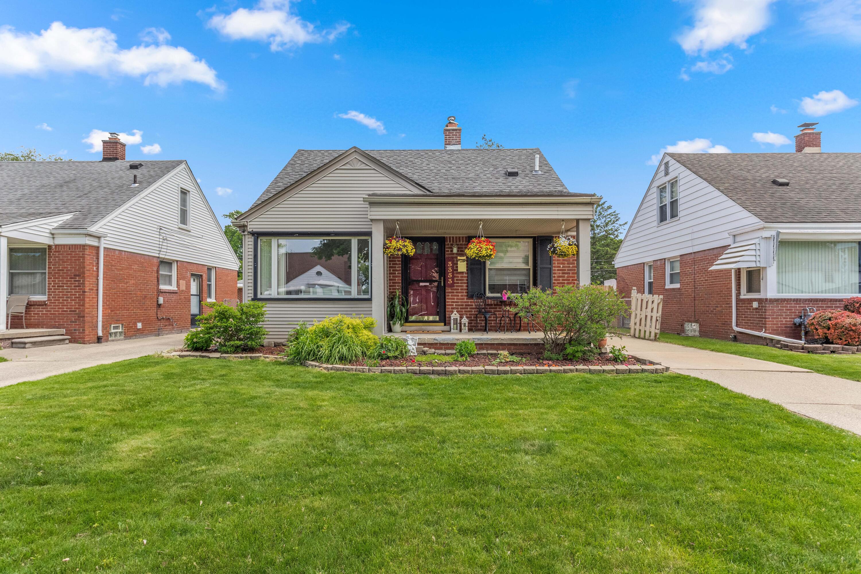 3353 Merrick Street Dearborn, MI 48124 - Photo 2 of 51 2