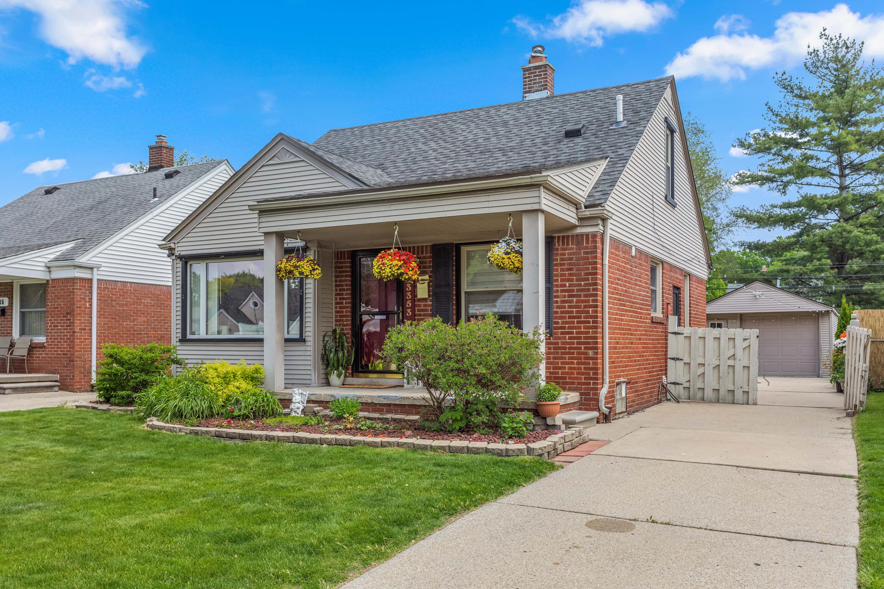 3353 Merrick Street Dearborn, MI 48124 - Photo 3 of 51 3