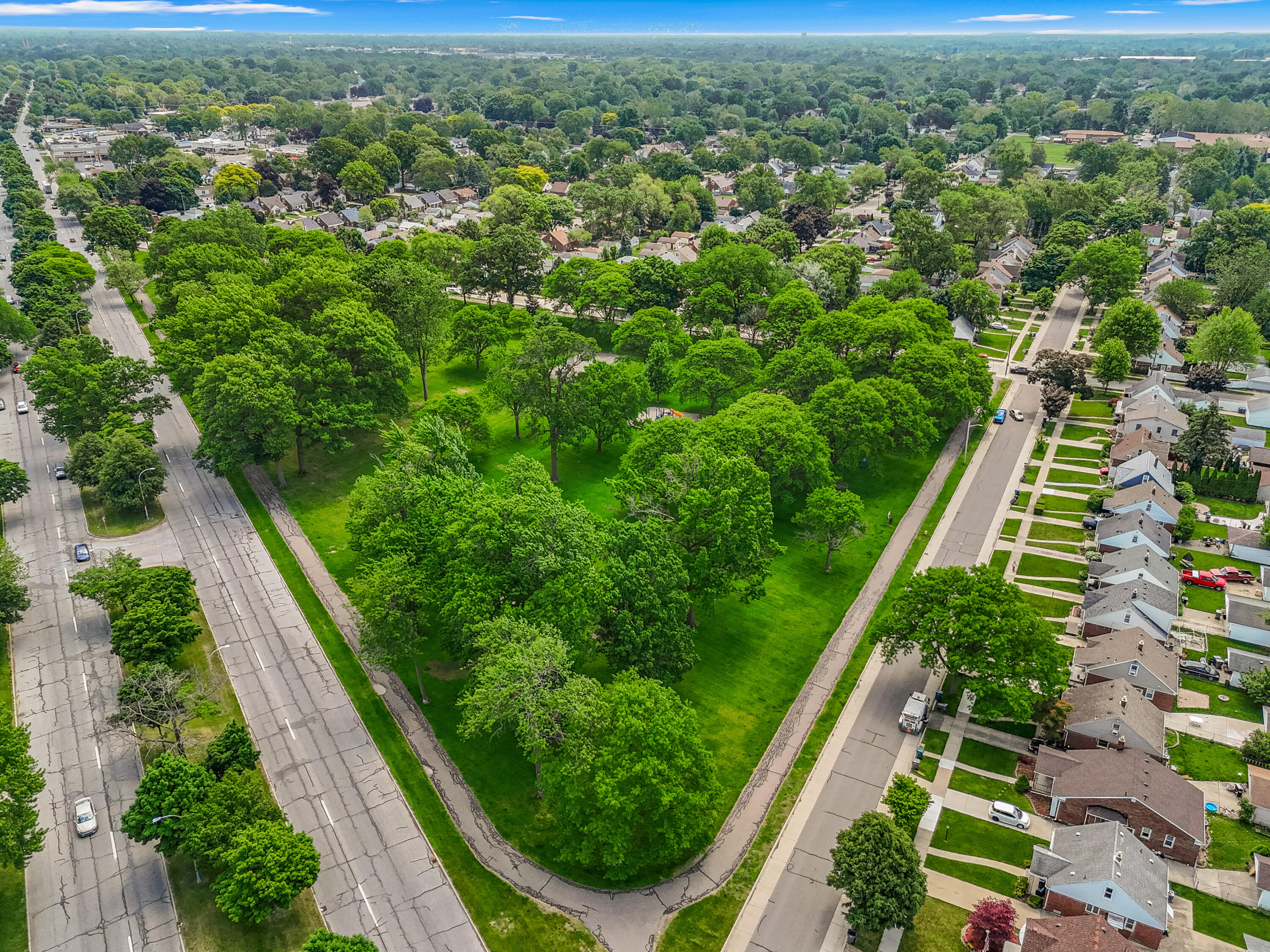 3353 Merrick Street Dearborn, MI 48124 - Photo 47 of 51 47