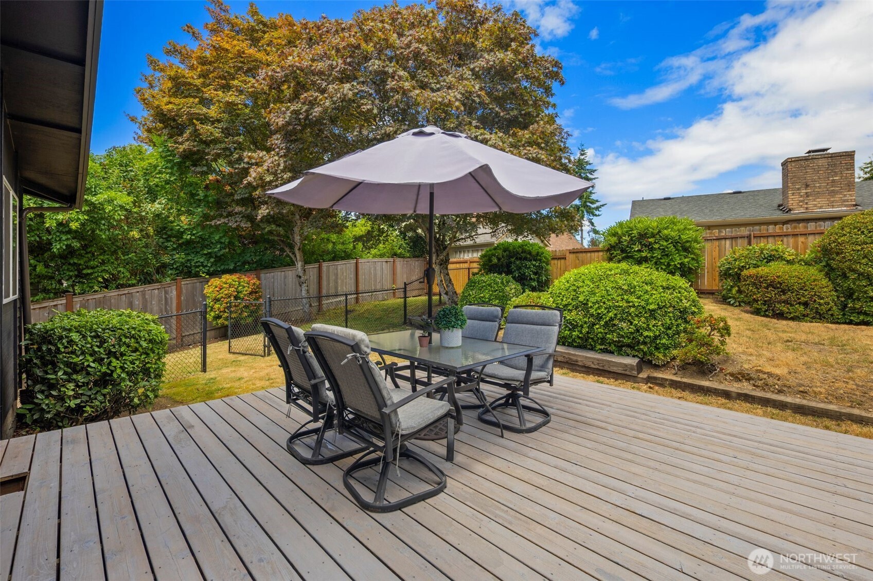 2012 Southeast 18th Court Renton, WA 98055 - Photo 12 of 36