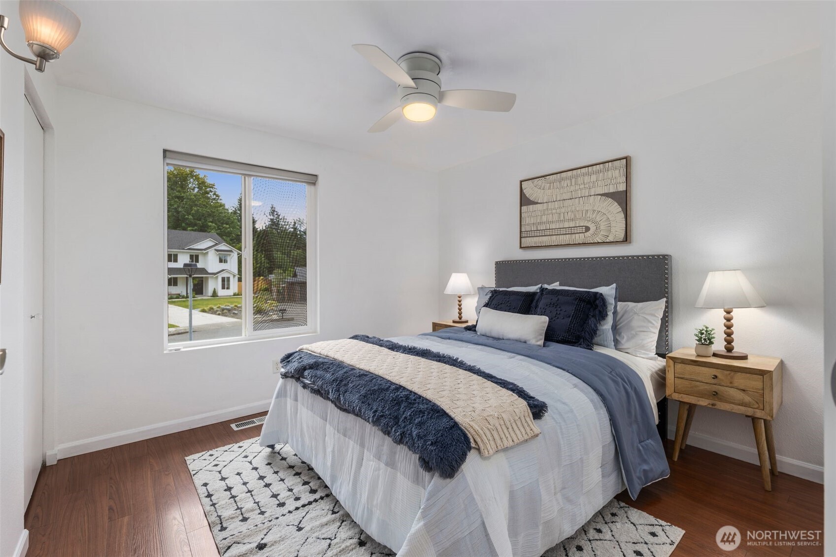 2012 Southeast 18th Court Renton, WA 98055 - Photo 17 of 36