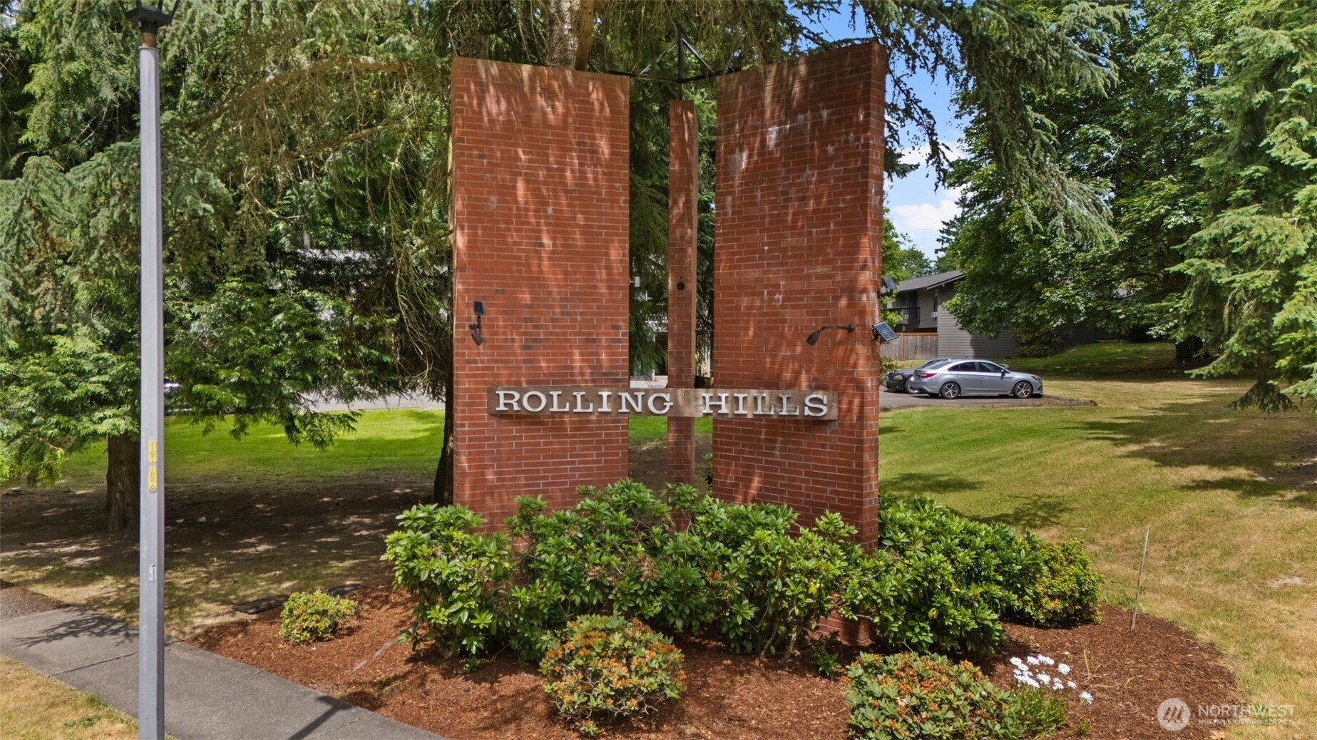 2012 Southeast 18th Court Renton, WA 98055 - Photo 31 of 36