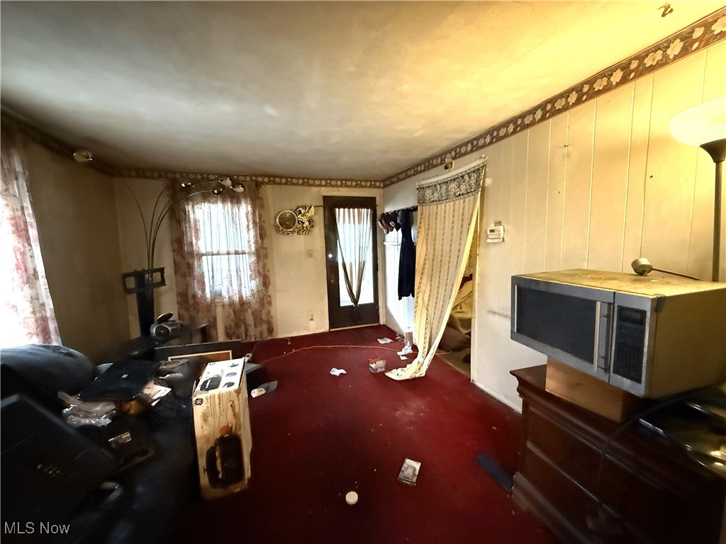 2194 Regina Road Akron, OH 44320 - Photo 6 of 19