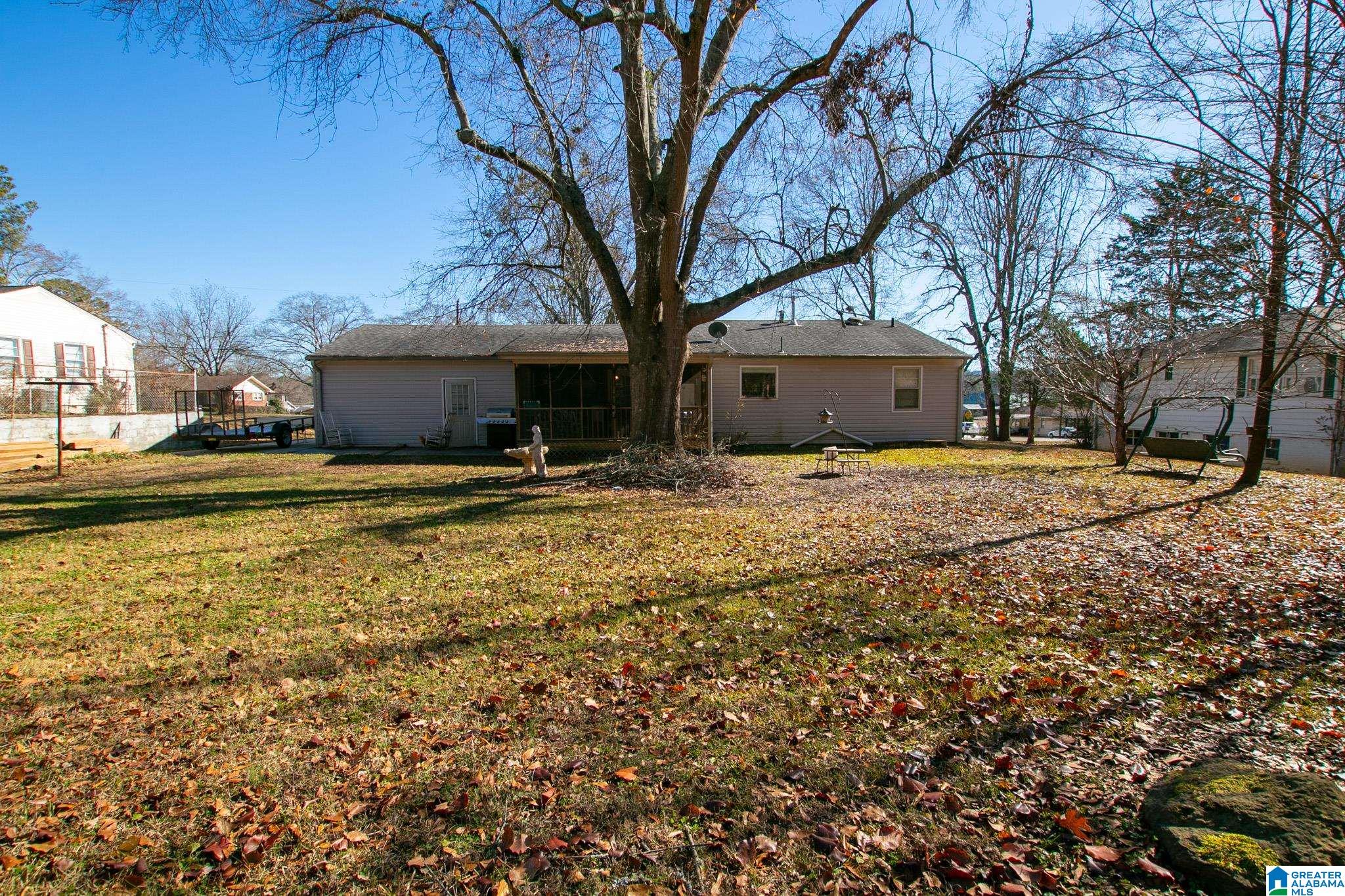 1104 Park Avenue Oneonta, AL 35121 - Photo 6 of 29