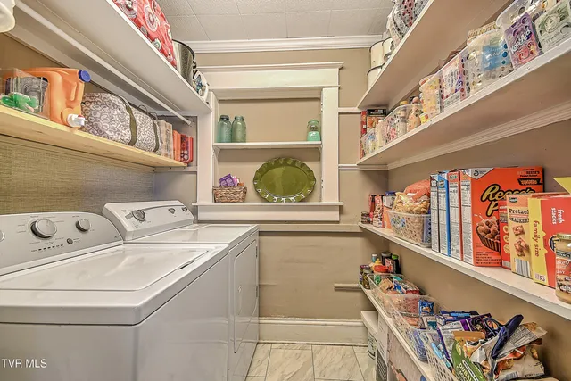 $300,000 | 630 East Maple Street, Johnson City, TN 37601