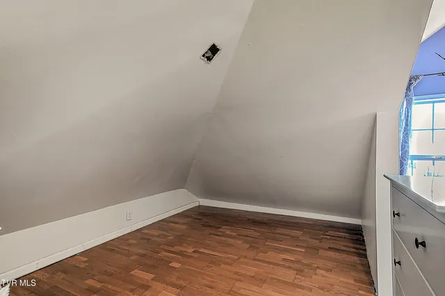 $300,000 | 630 East Maple Street, Johnson City, TN 37601