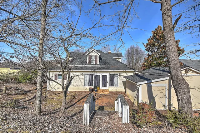 $300,000 | 630 East Maple Street, Johnson City, TN 37601