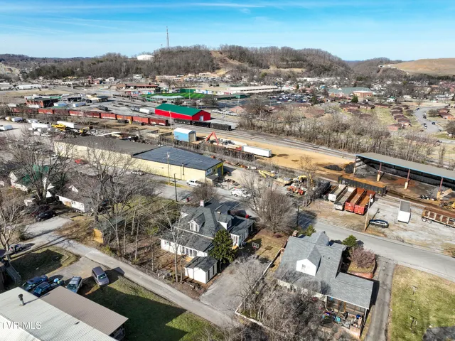 $300,000 | 630 East Maple Street, Johnson City, TN 37601