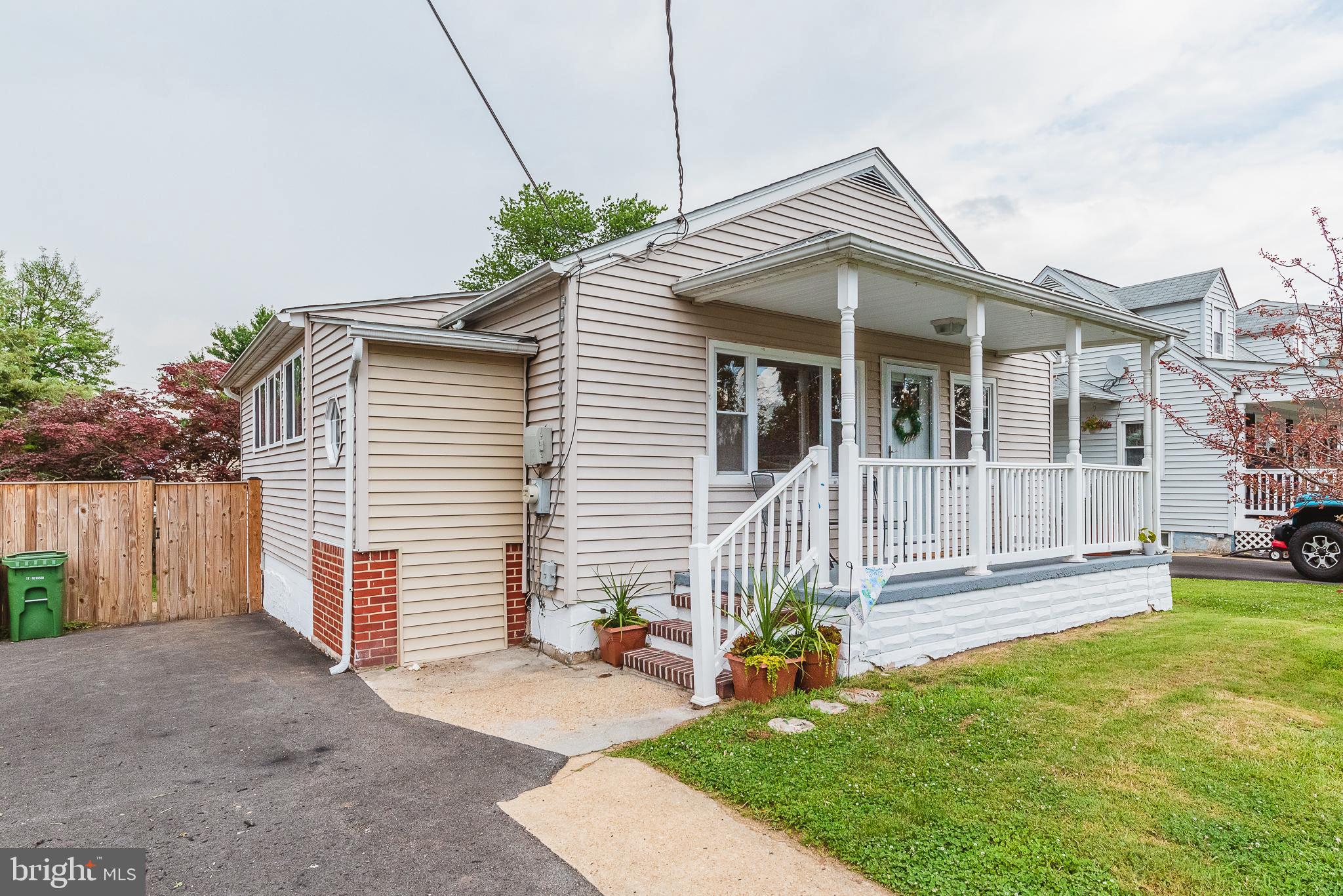 412 Holy Cross Road Baltimore, MD 21225 - Photo 1 of 37 Gallery Image 1