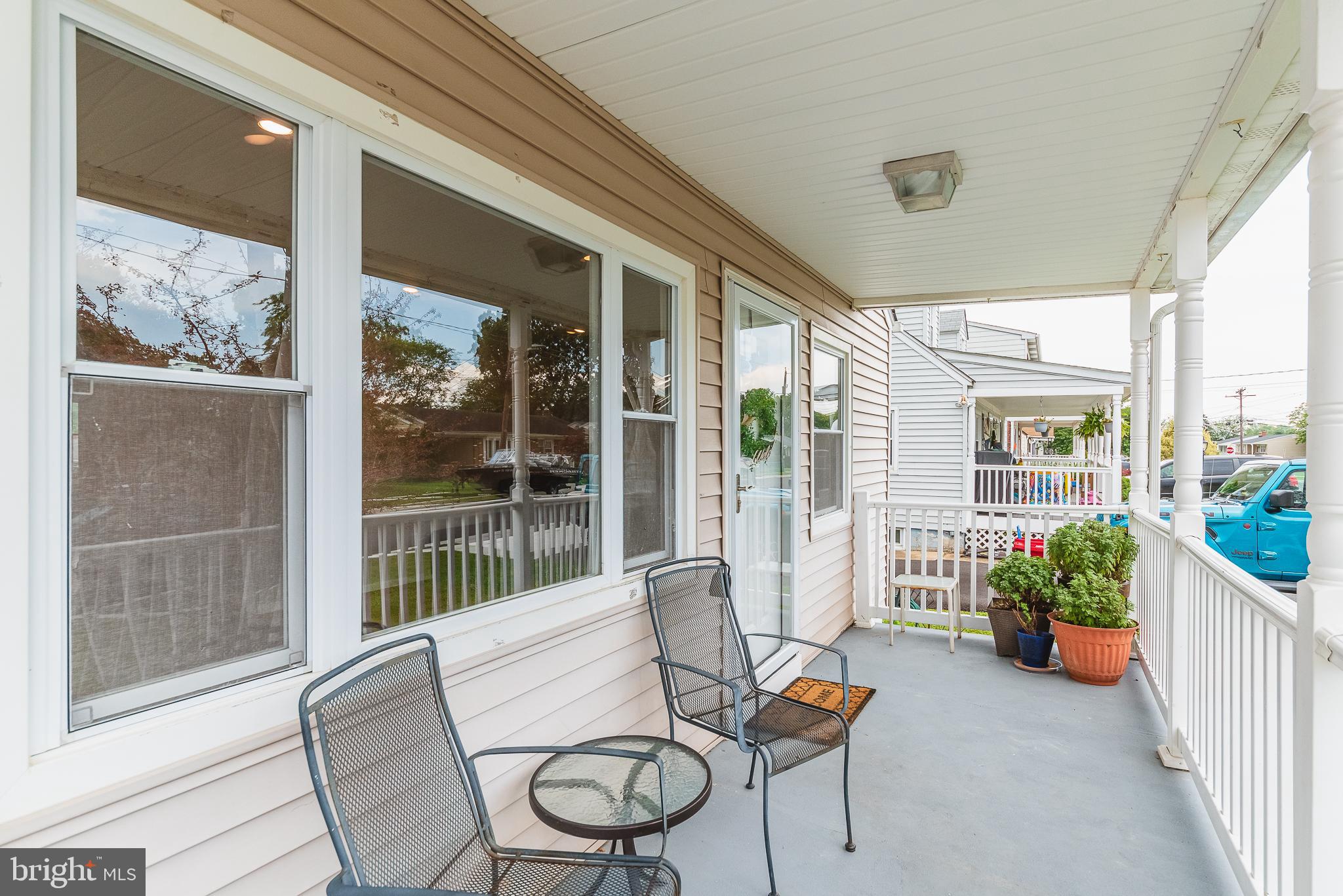 412 Holy Cross Road Baltimore, MD 21225 - Photo 3 of 37 Gallery Image 3