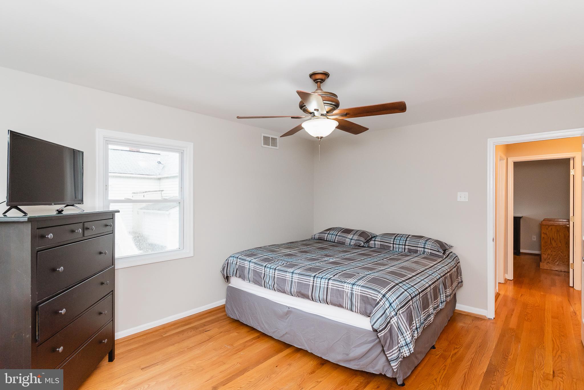 412 Holy Cross Road Baltimore, MD 21225 - Photo 22 of 37 Gallery Image 22