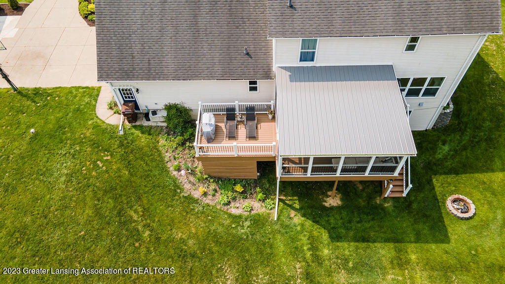 17 Three Oaks Road Okemos, MI 48864 - Photo 35 of 45 17ThreeOaks34