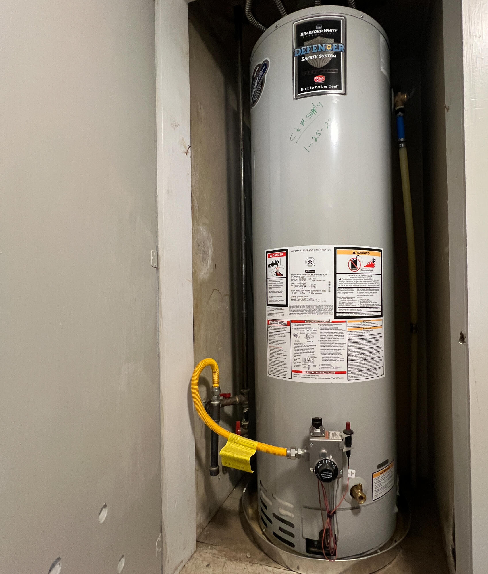 1513 37th Street Lubbock, TX 79412 - Photo 29 of 34 a picture of a dresser