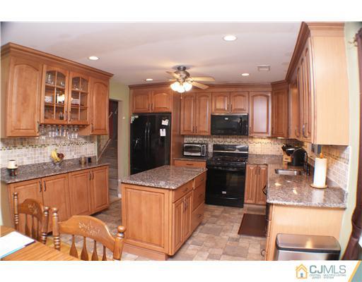 16 Ridgeview Road Jamesburg, NJ 08831 - Photo 4 of 14 Gallery Image 4
