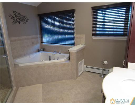 16 Ridgeview Road Jamesburg, NJ 08831 - Photo 7 of 14 Gallery Image 7