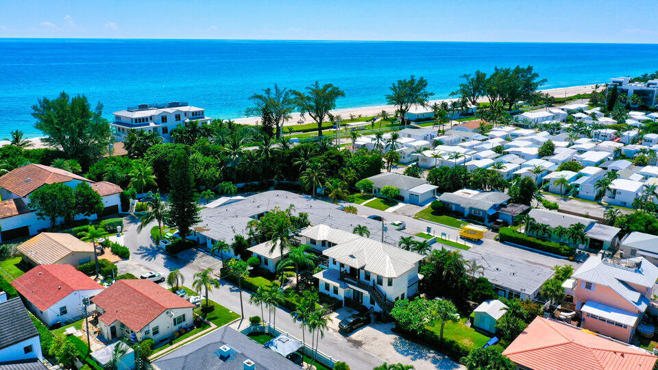 21 Oceanview Drive, Unit C Ocean Ridge, FL 33435 - Photo 38 of 41 20230913164754052388000000-o