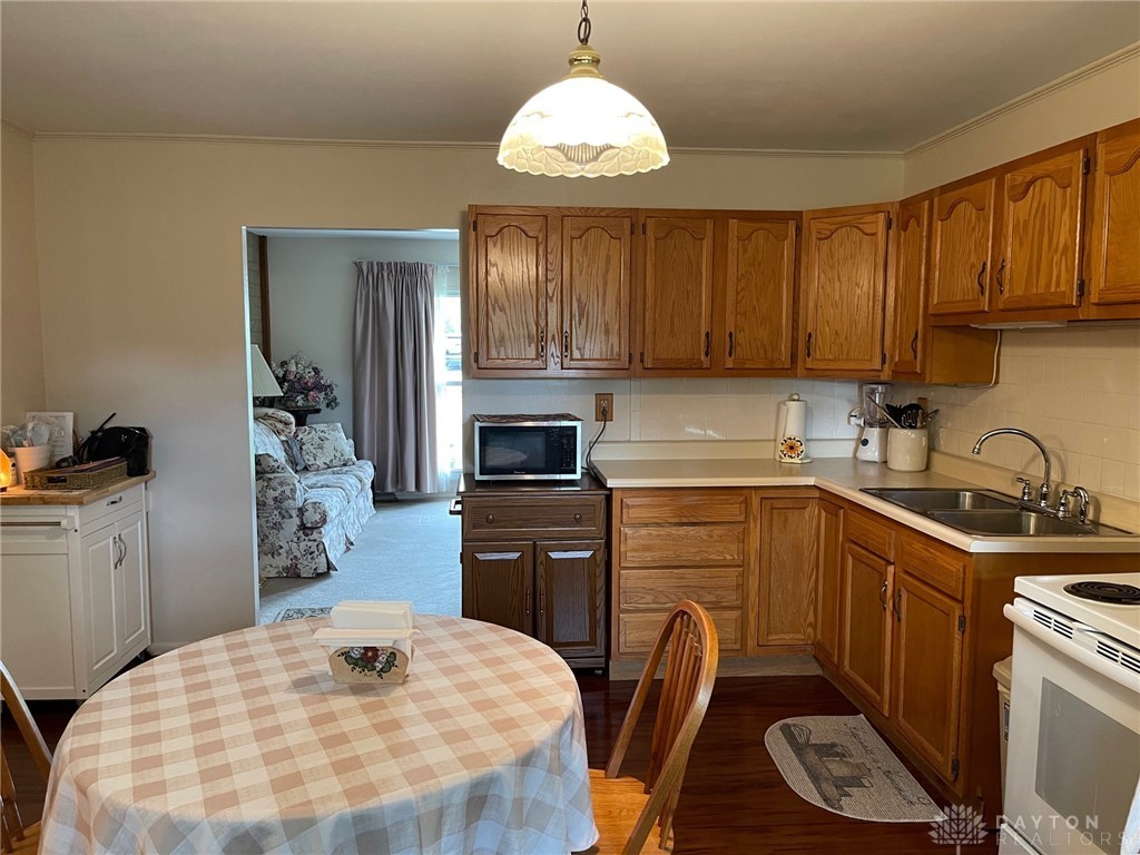 1941 Portage Path Springfield, OH 45506 - Photo 11 of 21 Gallery Image 11
