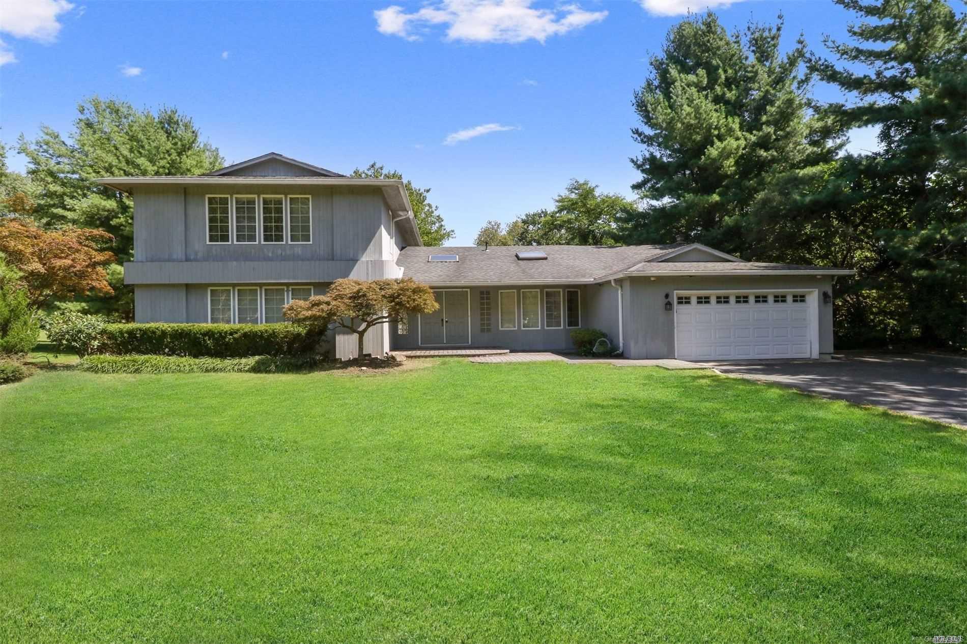 52 Stratford Place Syosset, NY 11791 - Photo 1 of 1