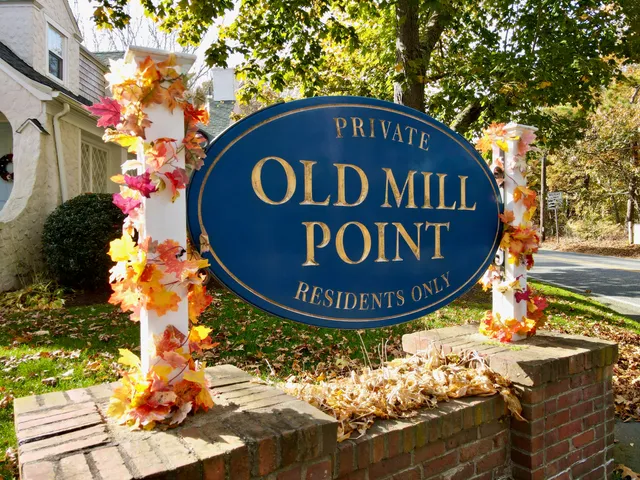 $1,200,000 | 19 Riverway, West Harwich, MA 02671