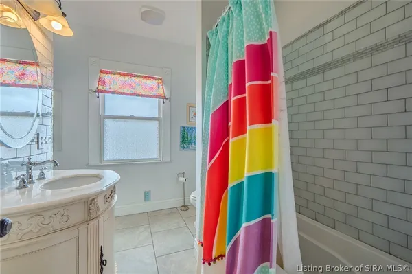 $349,900 | 912 Main Street, Memphis, IN 47143