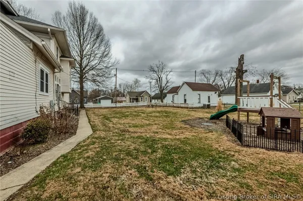 $349,900 | 912 Main Street, Memphis, IN 47143