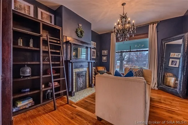 $349,900 | 912 Main Street, Memphis, IN 47143