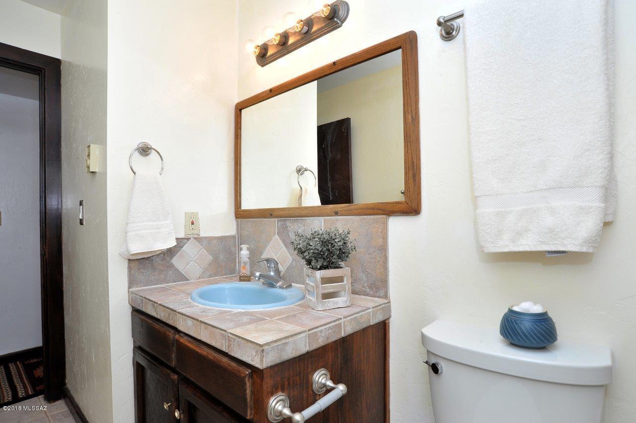 4701 North Bear Canyon Road Tucson, AZ 85749 - Photo 30 of 38