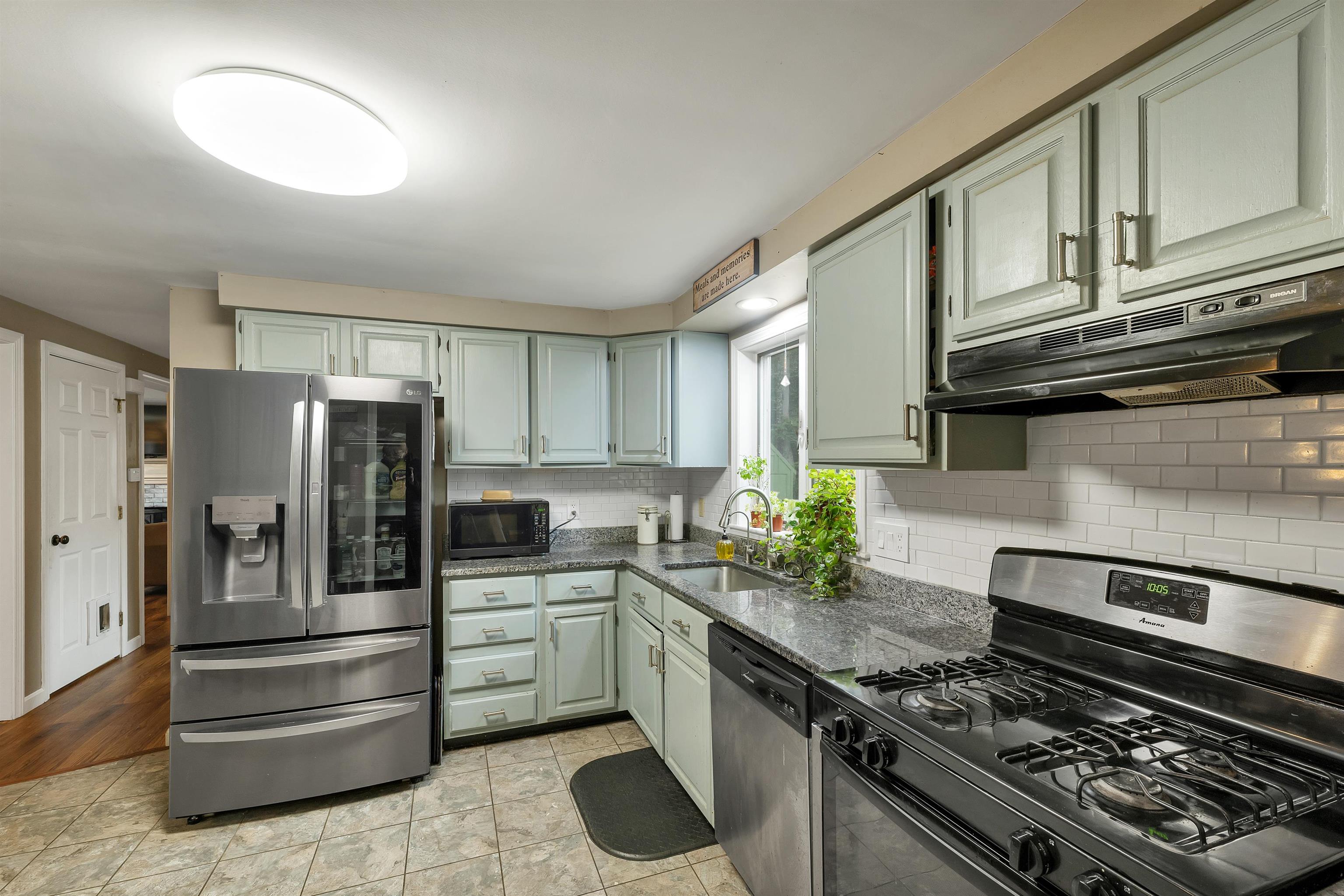 104 Ridgewood Drive Gilmanton, NH 03237 - Photo 6 of 32