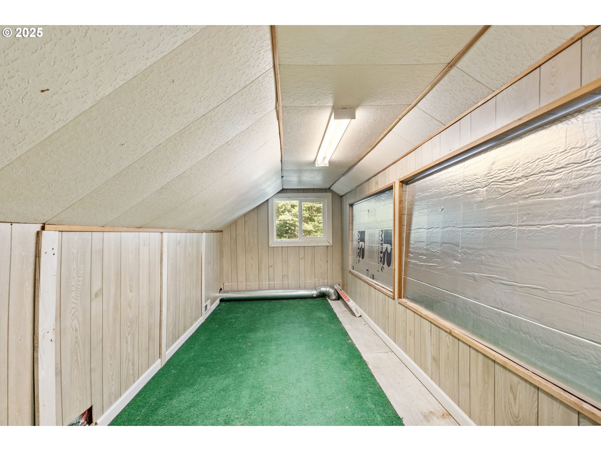 5740 Southwest Vermont Street Portland, OR 97219 - Photo 23 of 36 Storage