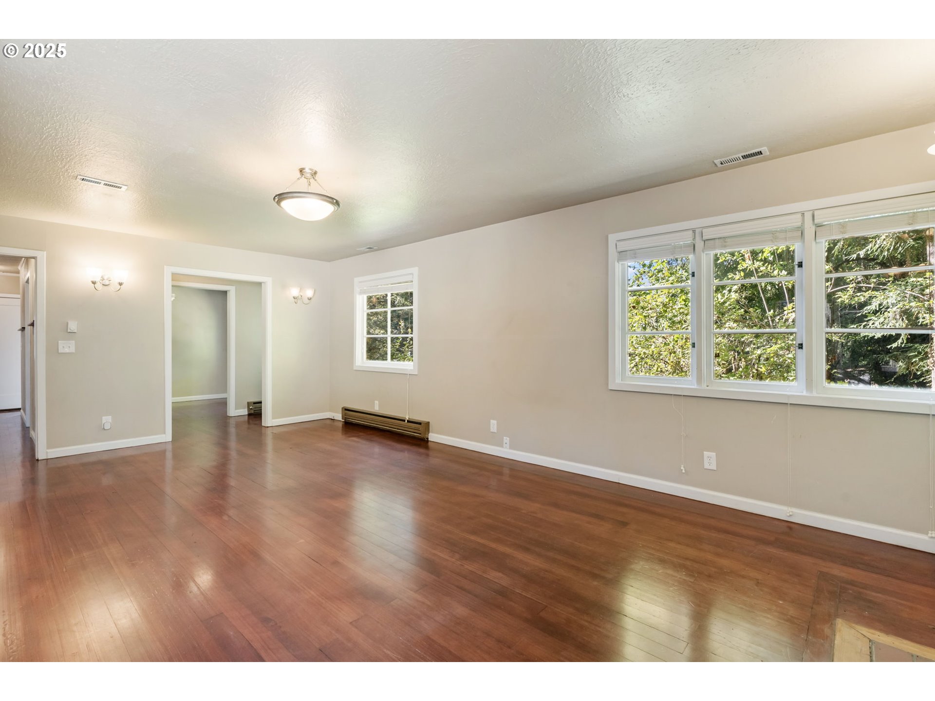 5740 Southwest Vermont Street Portland, OR 97219 - Photo 7 of 36 Living Room