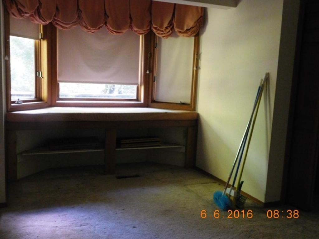 328 Marsh Family Road Hartford, VT 05059 - Photo 4 of 11 Gallery Image 4