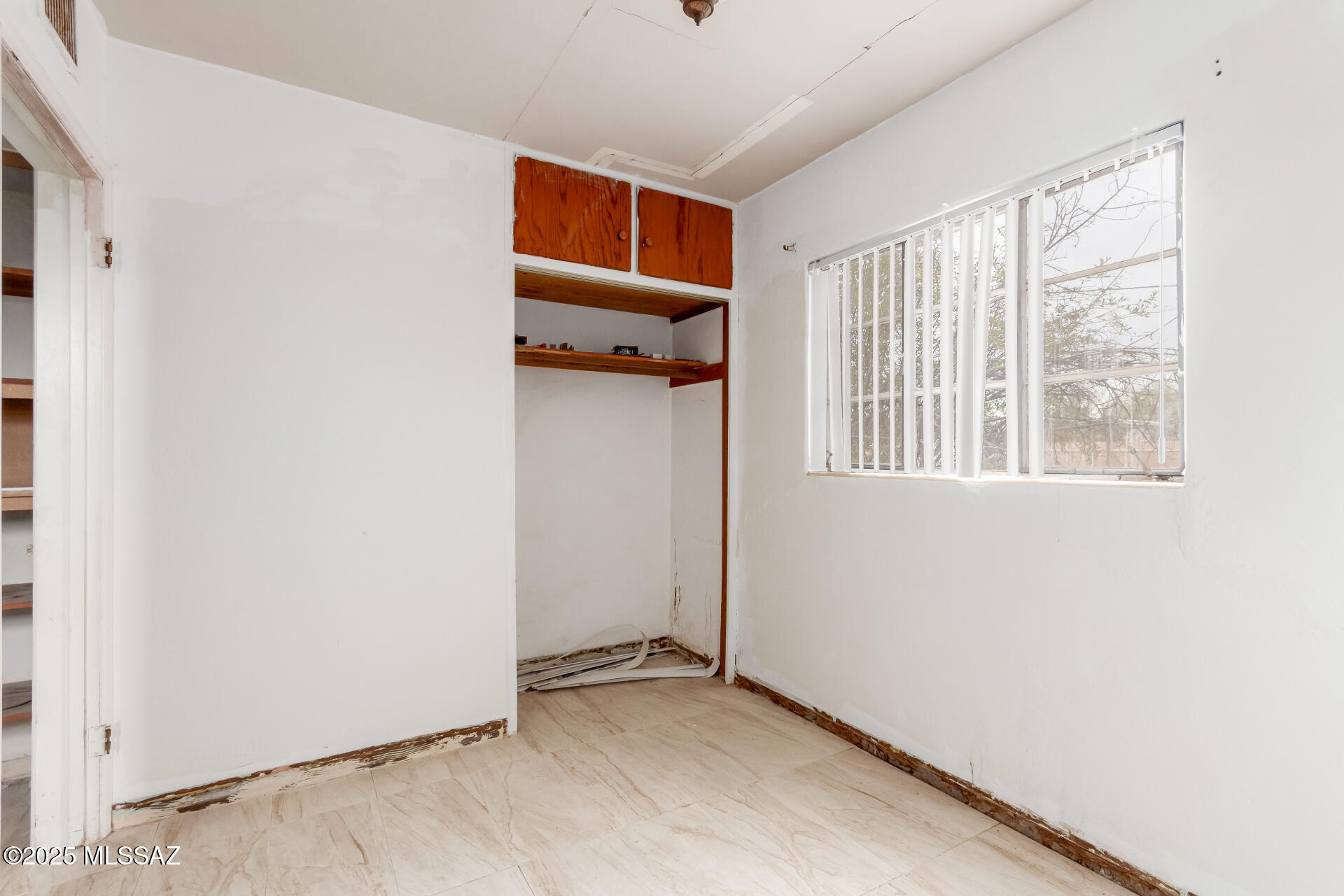 418 East Roger Road Tucson, AZ 85705 - Photo 15 of 23 Gallery Image 15