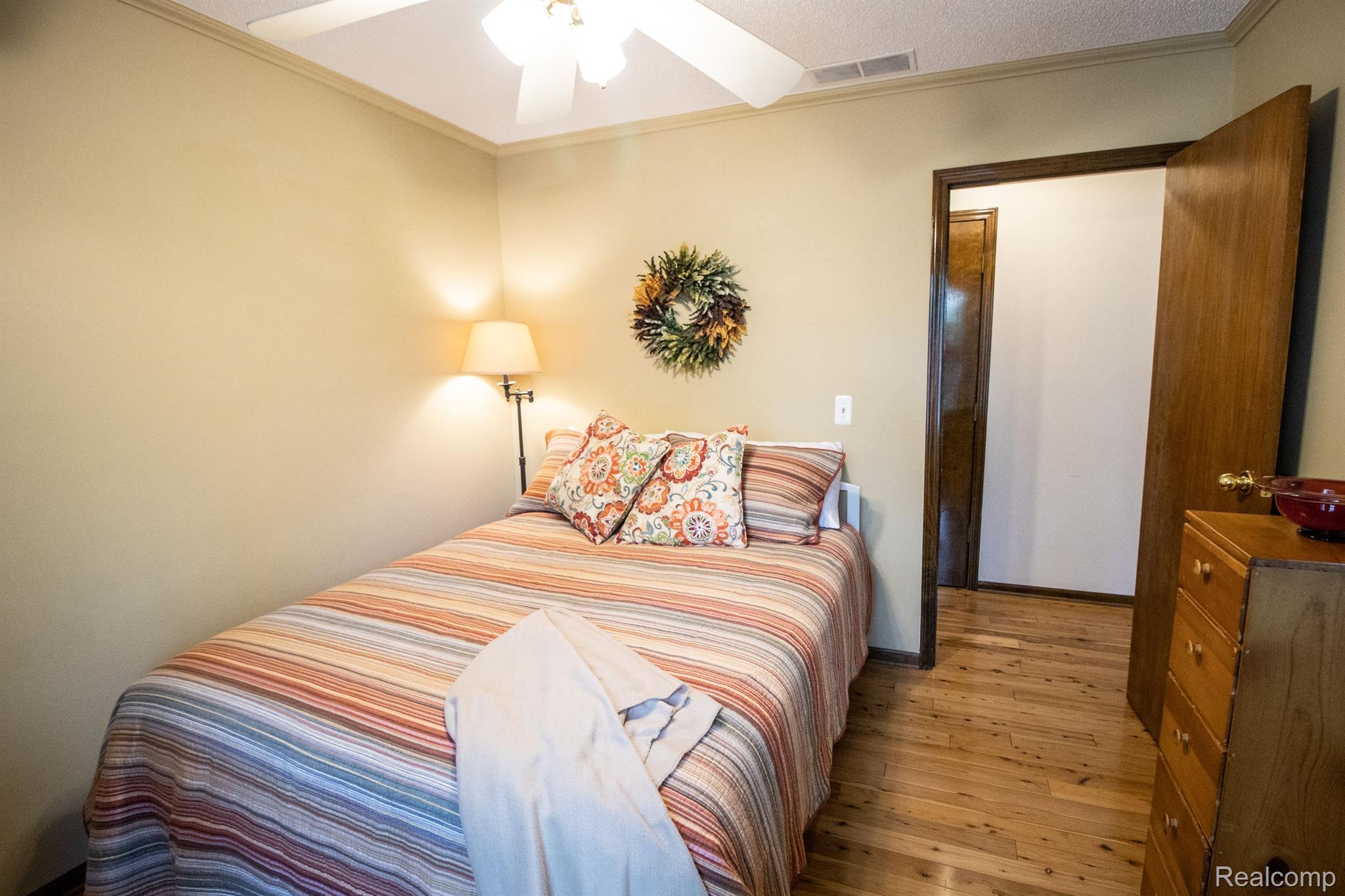 2142 West Ray Road Fenton, MI 48430 - Photo 23 of 52 Gallery Image 23
