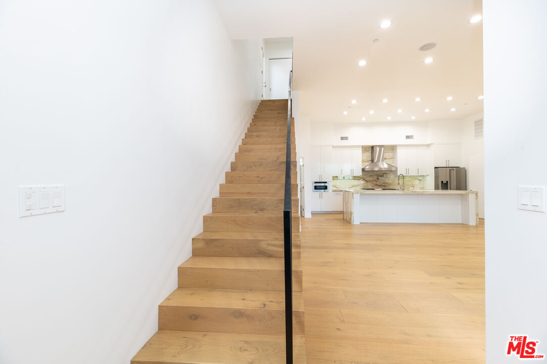 6565 Pickwick Street Los Angeles, CA 90042 - Photo 13 of 54