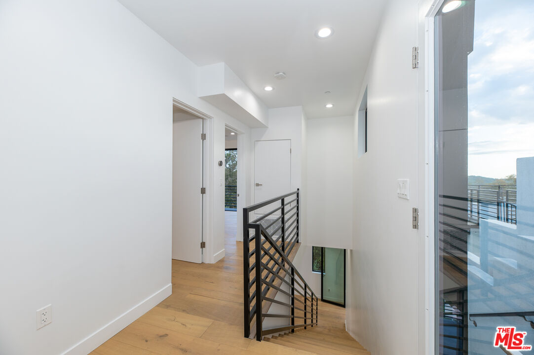 6565 Pickwick Street Los Angeles, CA 90042 - Photo 35 of 54