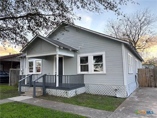 $189,500 | 1316 North Olive Street, Seguin, TX 78155