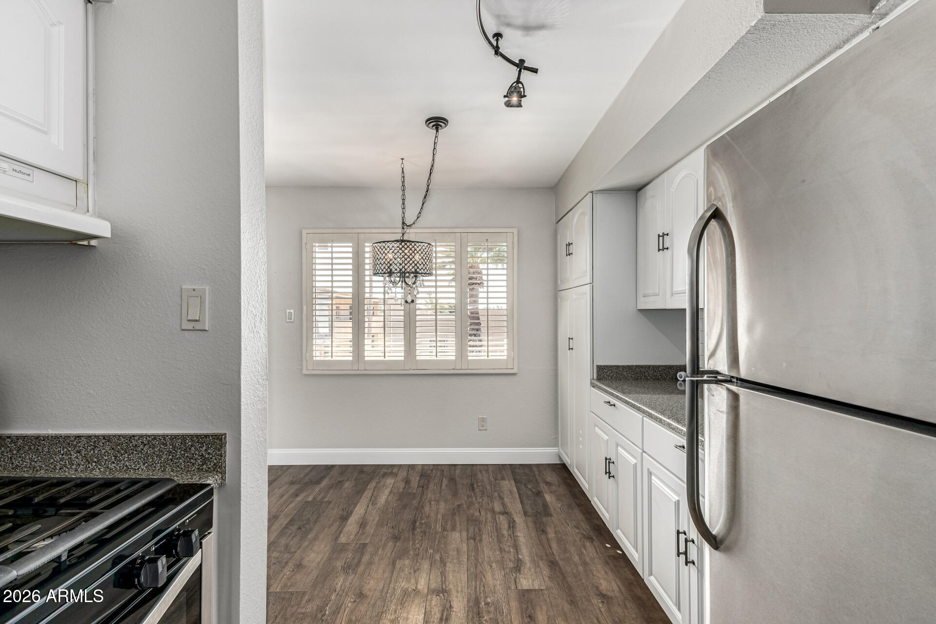 4950 North Miller Road, Unit 337 Scottsdale, AZ 85251 - Photo 11 of 23 11 - Miller